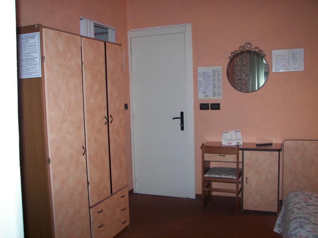 Albergo Sangrila Lanzo Torinese Pokój zdjęcie