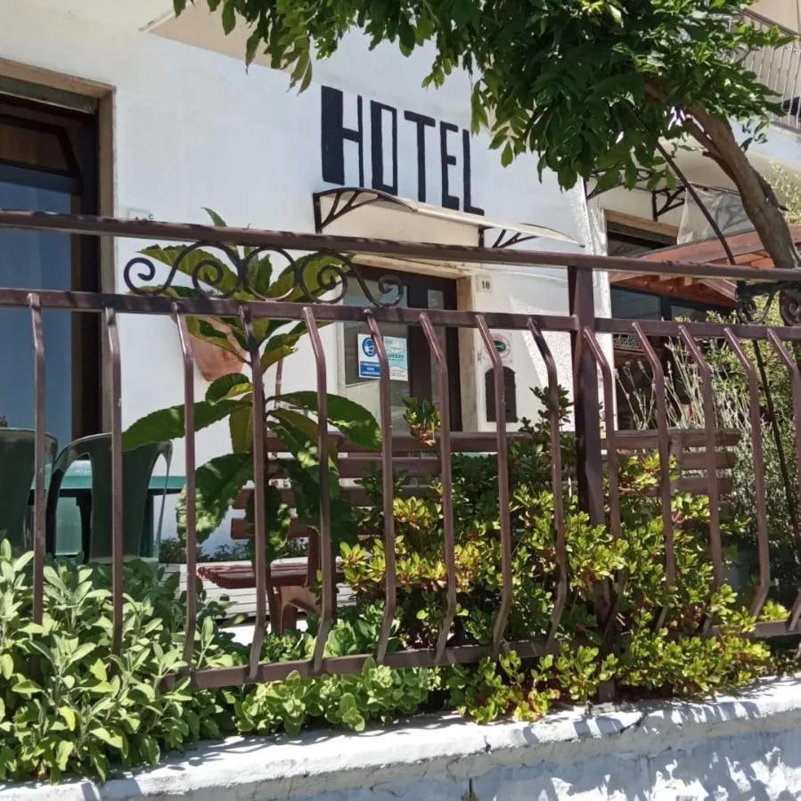 Albergo Sangrila Lanzo Torinese Zewnętrze zdjęcie