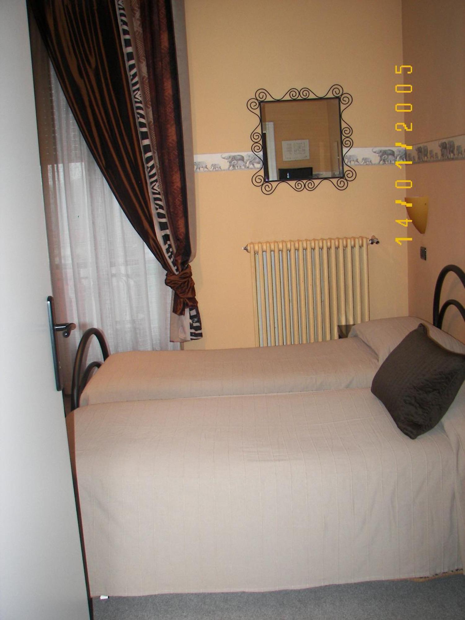 Albergo Sangrila Lanzo Torinese Zewnętrze zdjęcie