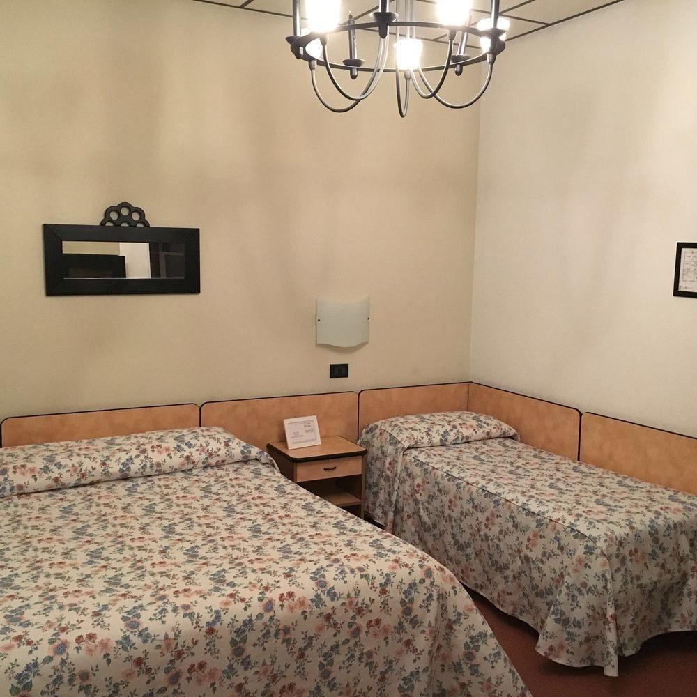 Albergo Sangrila Lanzo Torinese Zewnętrze zdjęcie
