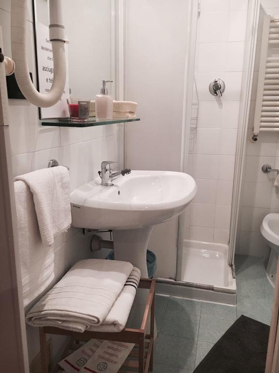Albergo Sangrila Lanzo Torinese Pokój zdjęcie